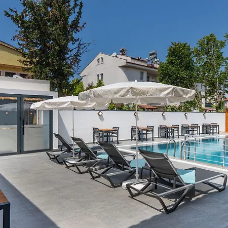 Skykhan Отель *