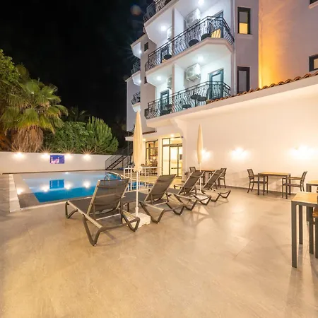 Skykhan ホテル フェティエ