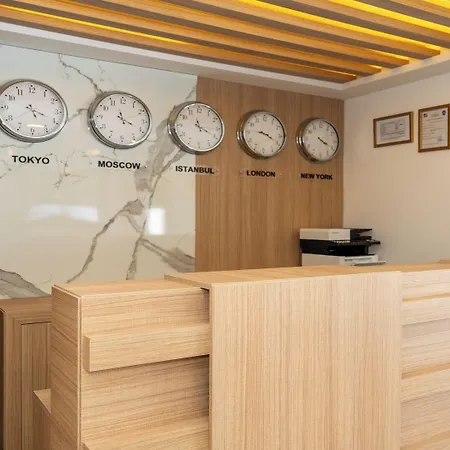 ホテル Skykhan フェティエ